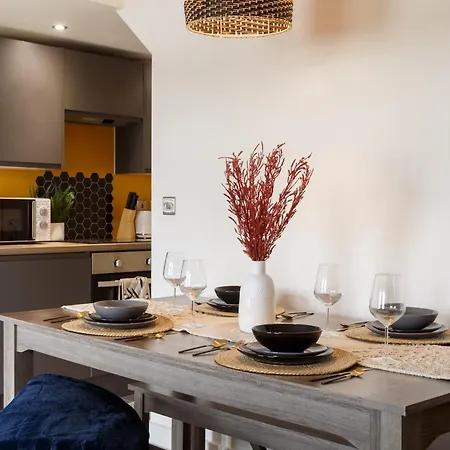 Kemara - Stunning 2 Bedroom Duplex Lejlighed