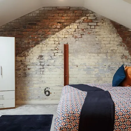Kemara - Stunning 2 Bedroom Duplex Lejlighed Bradford (West Yorkshire)